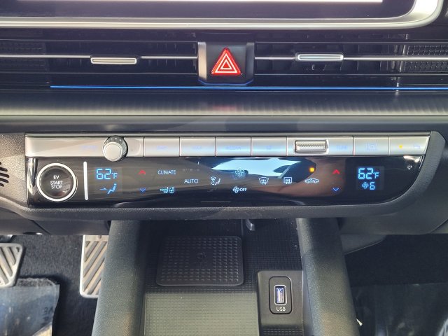 Used 2023 Hyundai Ioniq 6 Limited RWD image 21