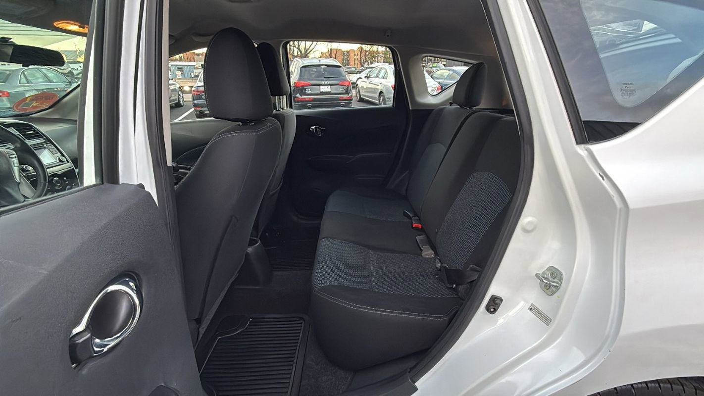 Used 2017 Nissan Versa Note SV image 13