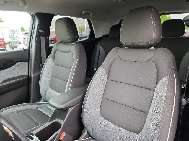 Used 2025 Chevrolet TrailBlazer LT AWD/4WD image 21