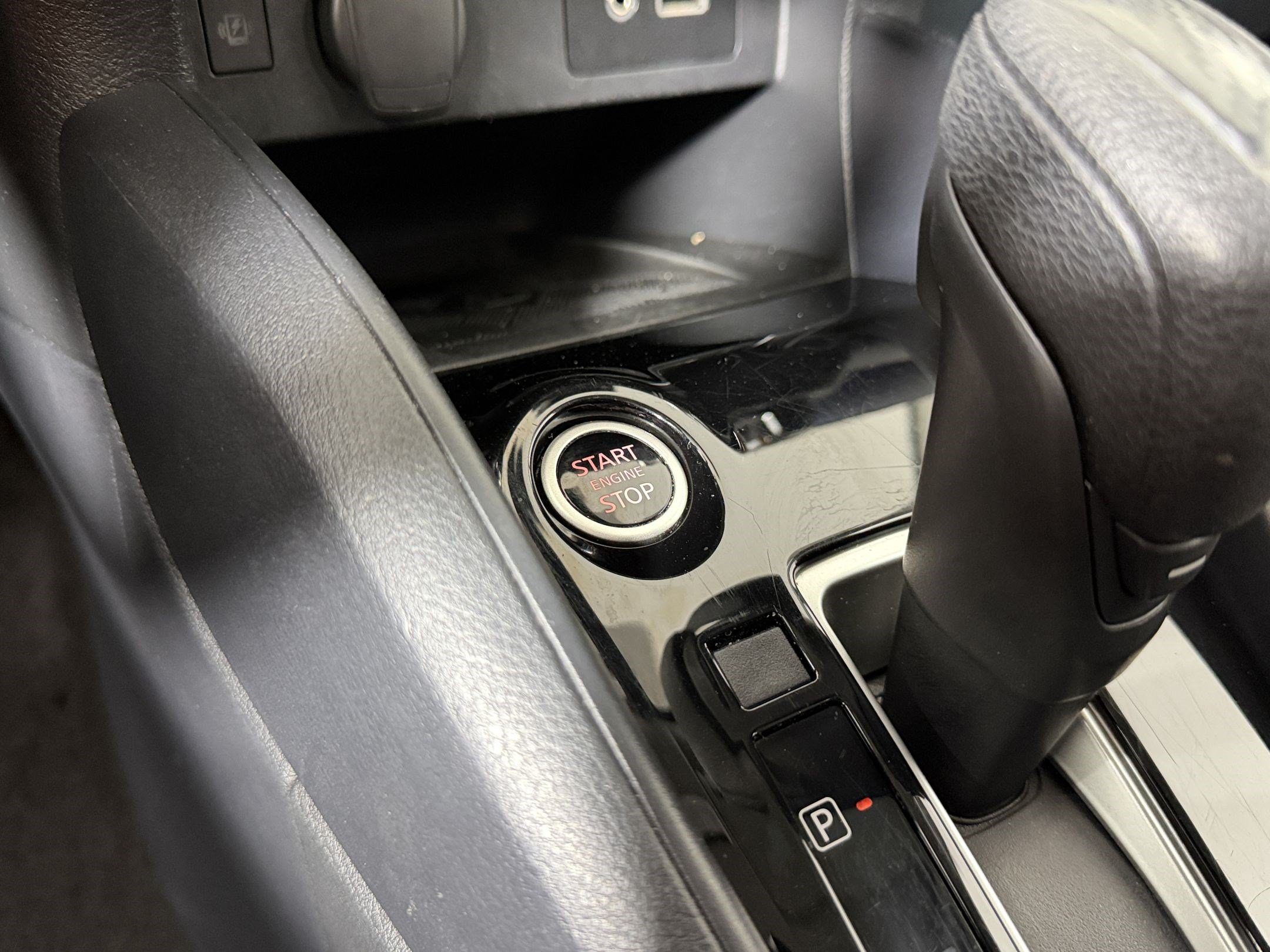Used 2024 Nissan Versa SV FWD image 15