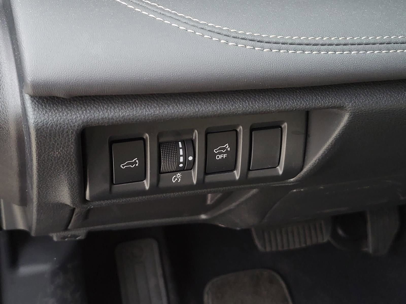 Certified 2025 Subaru Outback Limited XT image 23