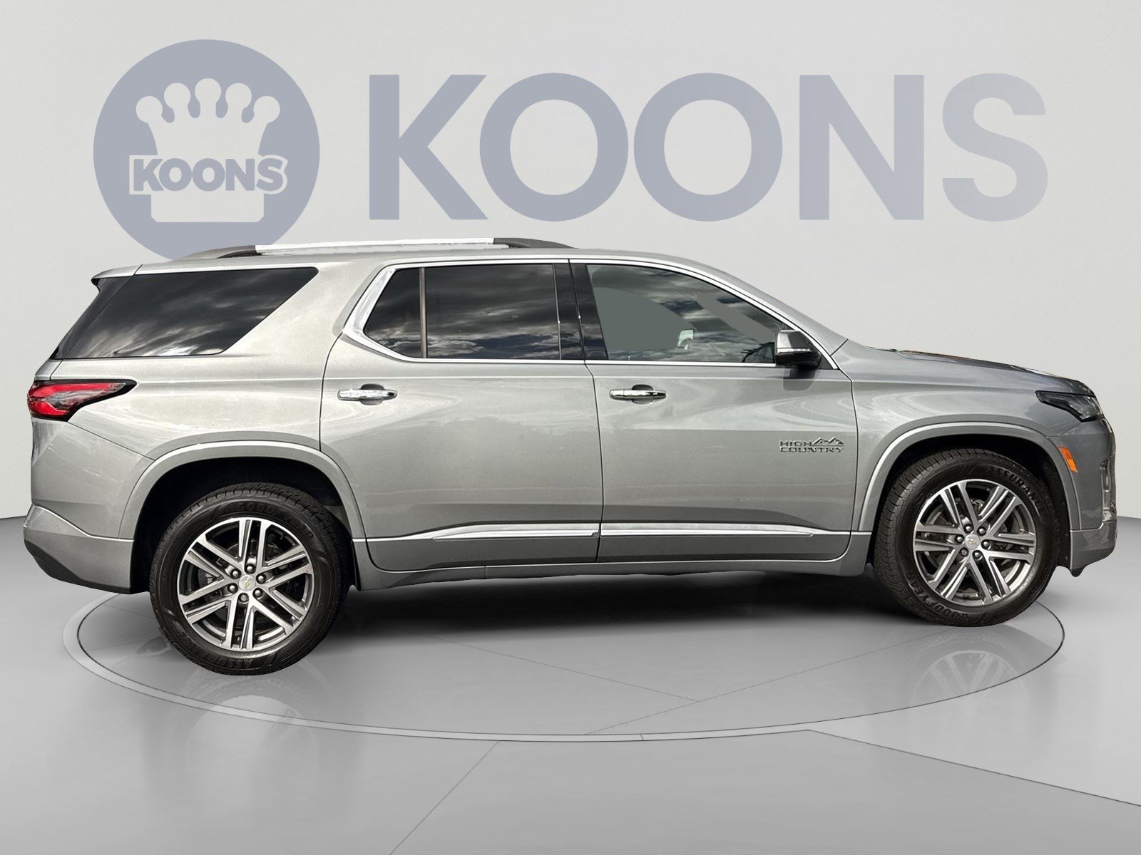 Used 2023 Chevrolet Traverse High Country AWD/4WD image 8