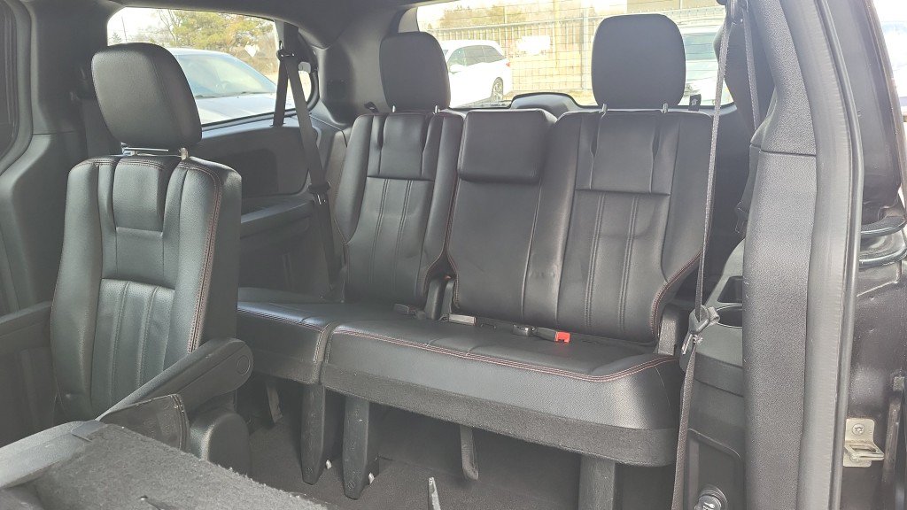 Used 2018 Dodge Grand Caravan GT FWD image 23
