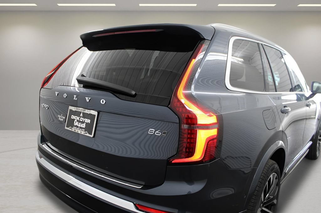 New 2026 Volvo XC90 B6 Plus w/ Protection Package Premier AWD/4WD image 36
