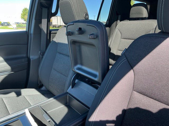 New 2027 Chevrolet Traverse LT w/ Sun and Wheel Package AWD/4WD image 33