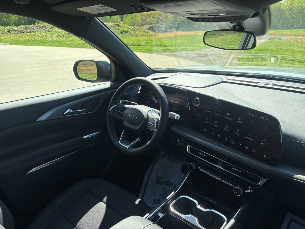New 2026 Chevrolet Traverse LT w/ Midnight/Sport Edition FWD image 32