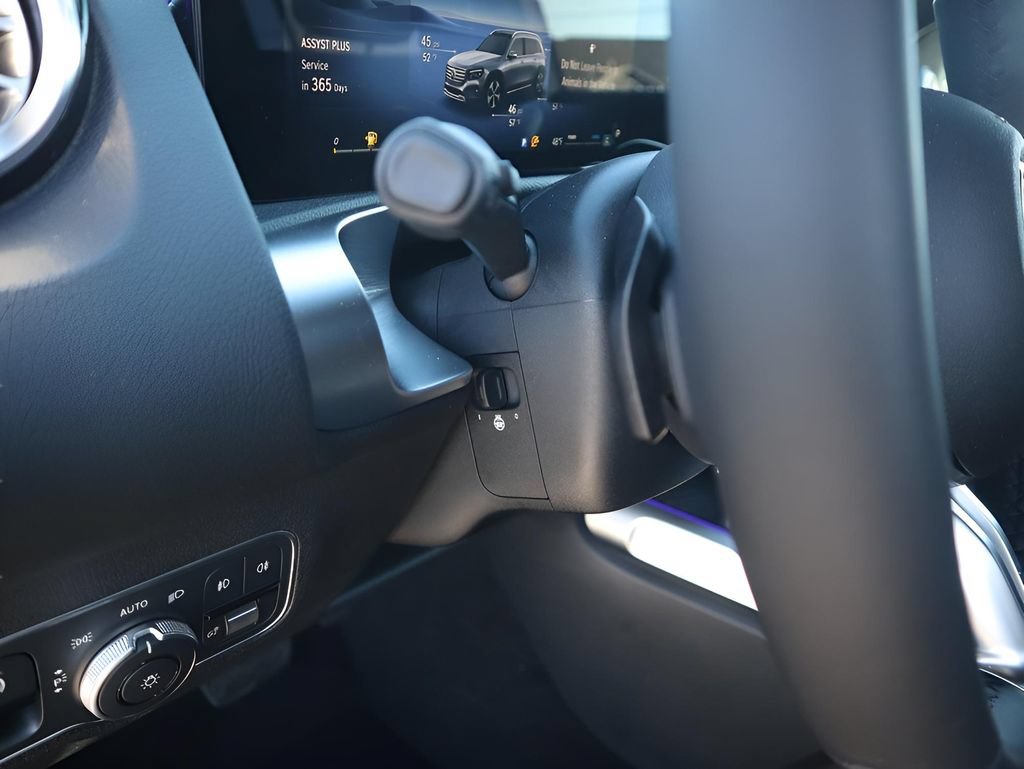 New 2026 Mercedes-Benz GLB 250 4MATIC image 36