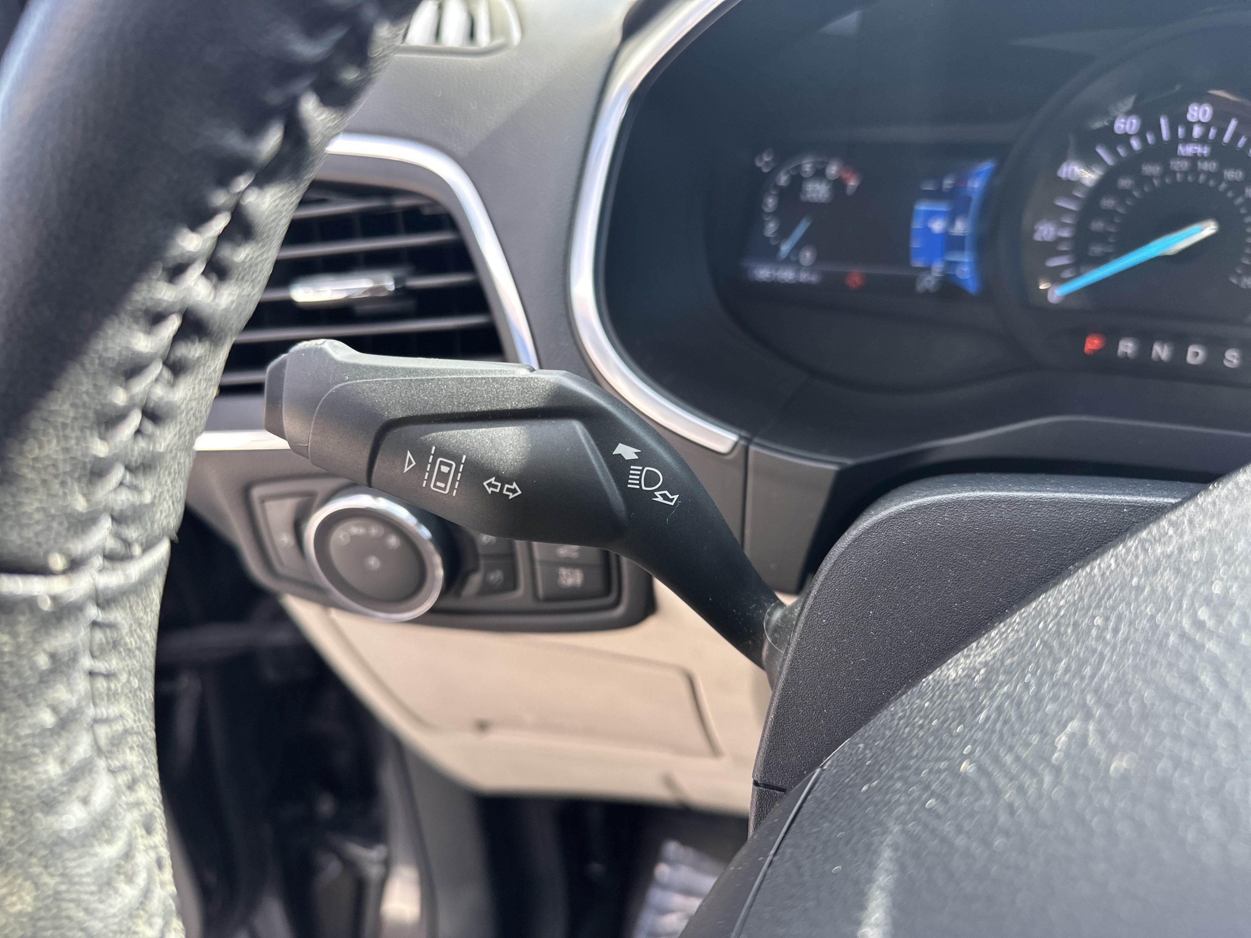 Used 2019 Ford Edge Titanium AWD/4WD image 24