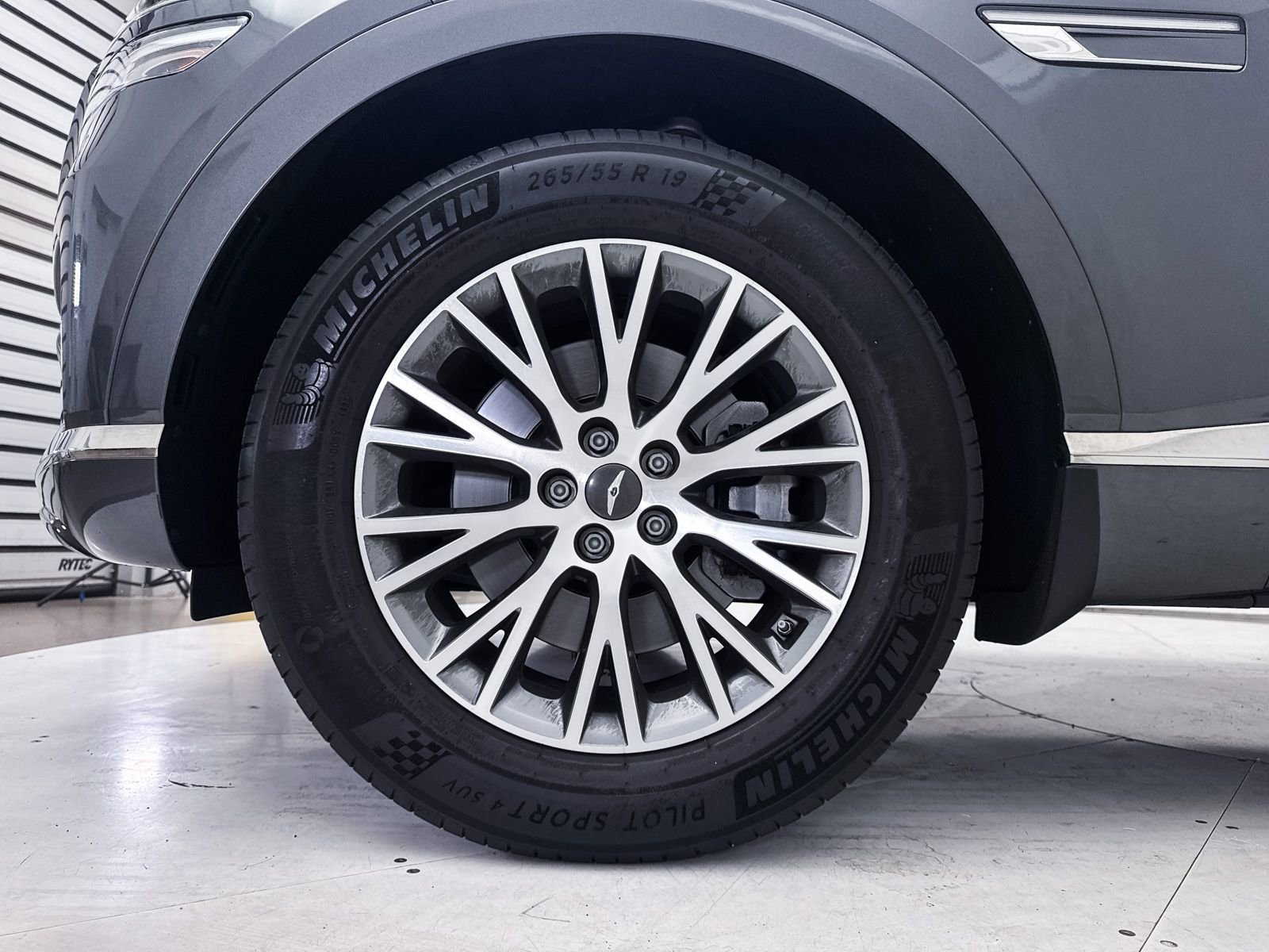 Used 2022 Genesis GV80 2.5T w/ Advanced Package 03 image 16