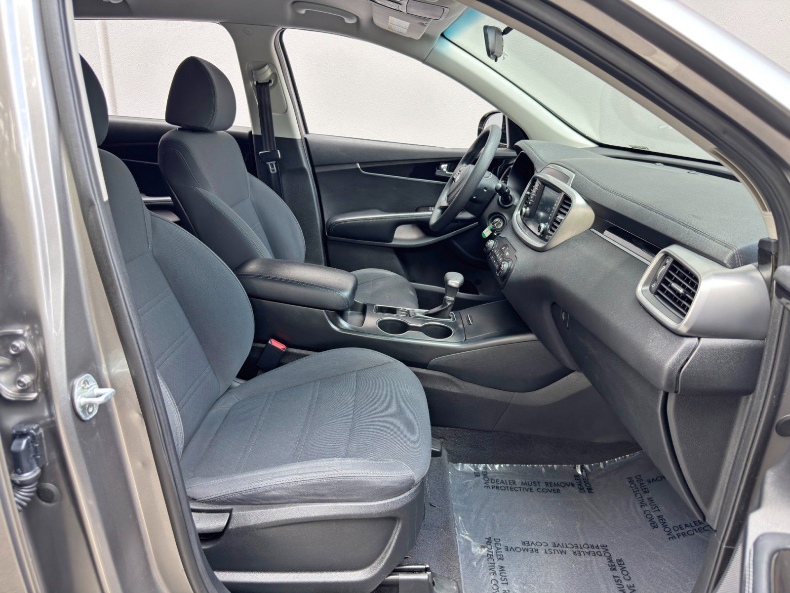 Used 2019 Kia Sorento FWD image 13