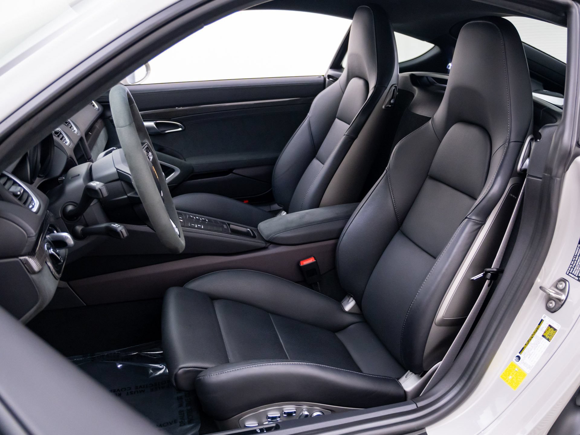 Certified 2023 Porsche 718 Cayman GTS RWD image 5