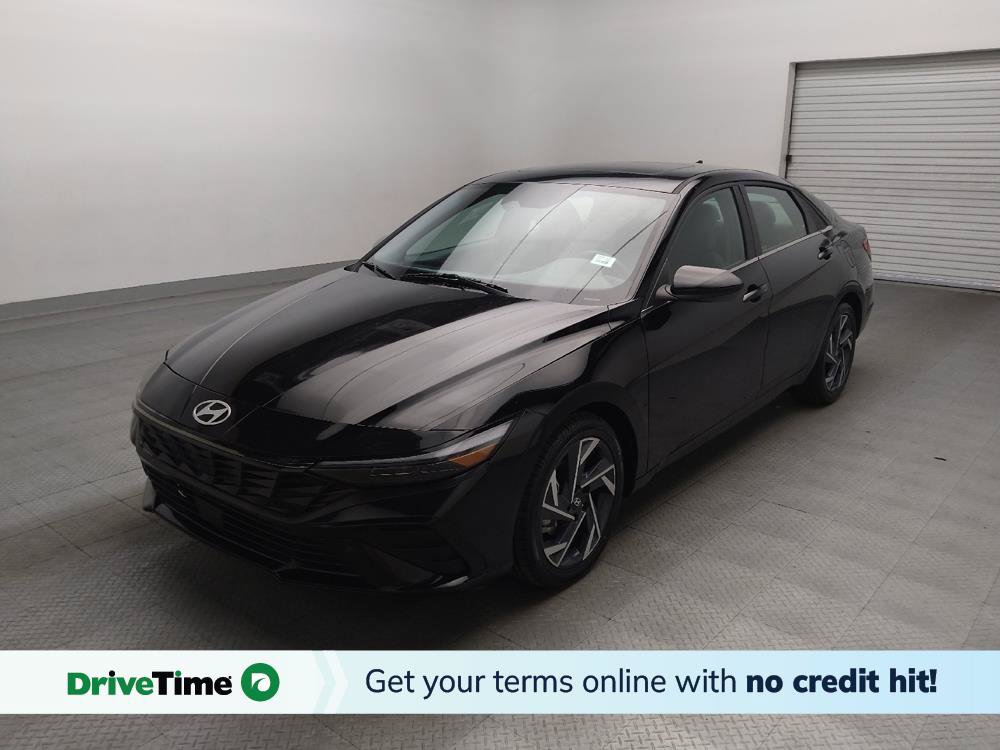 Used 2025 Hyundai Elantra SEL FWD image 1