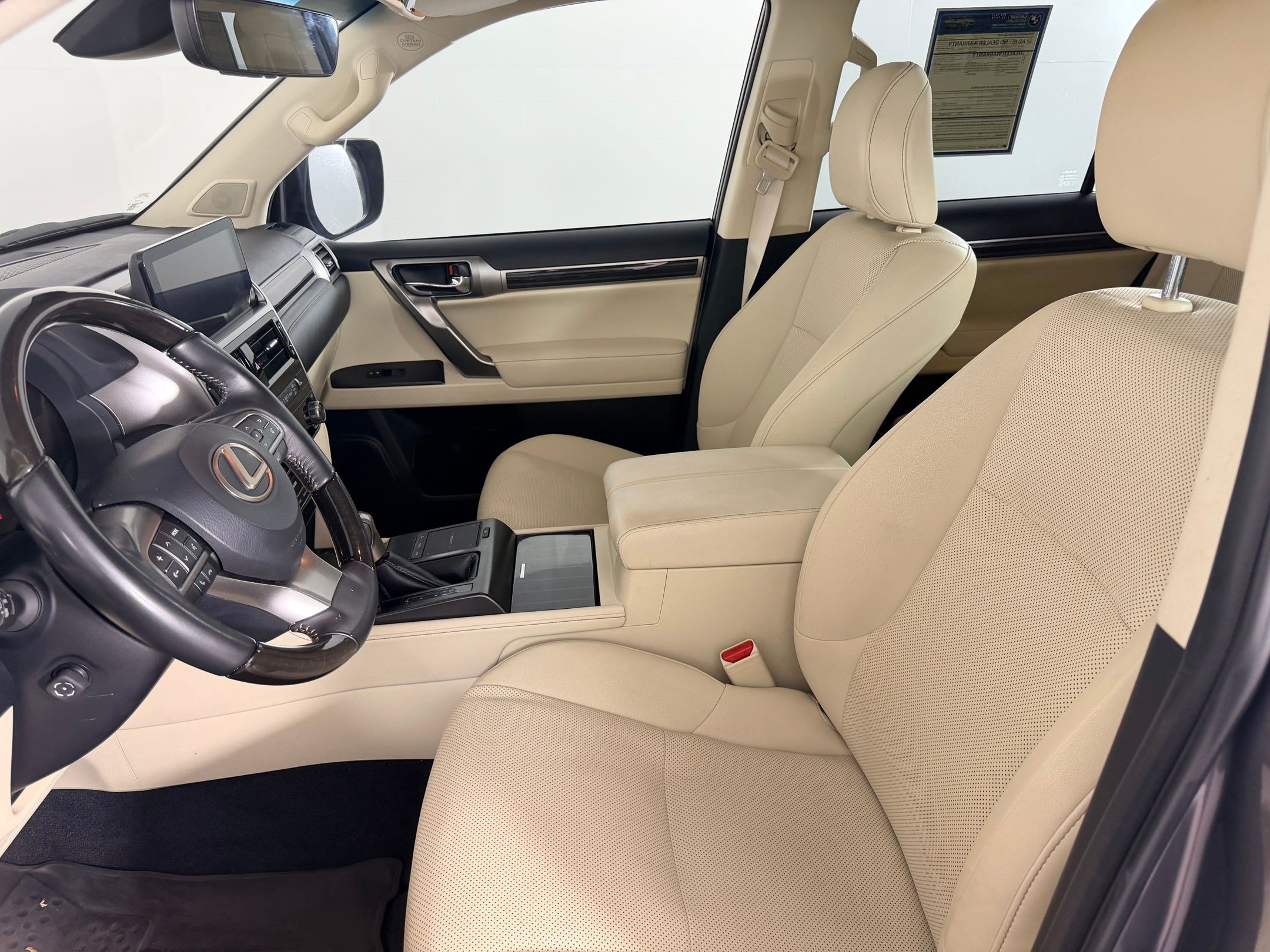 Used 2023 Lexus GX 460 Premium w/ Accessory Package AWD/4WD image 5
