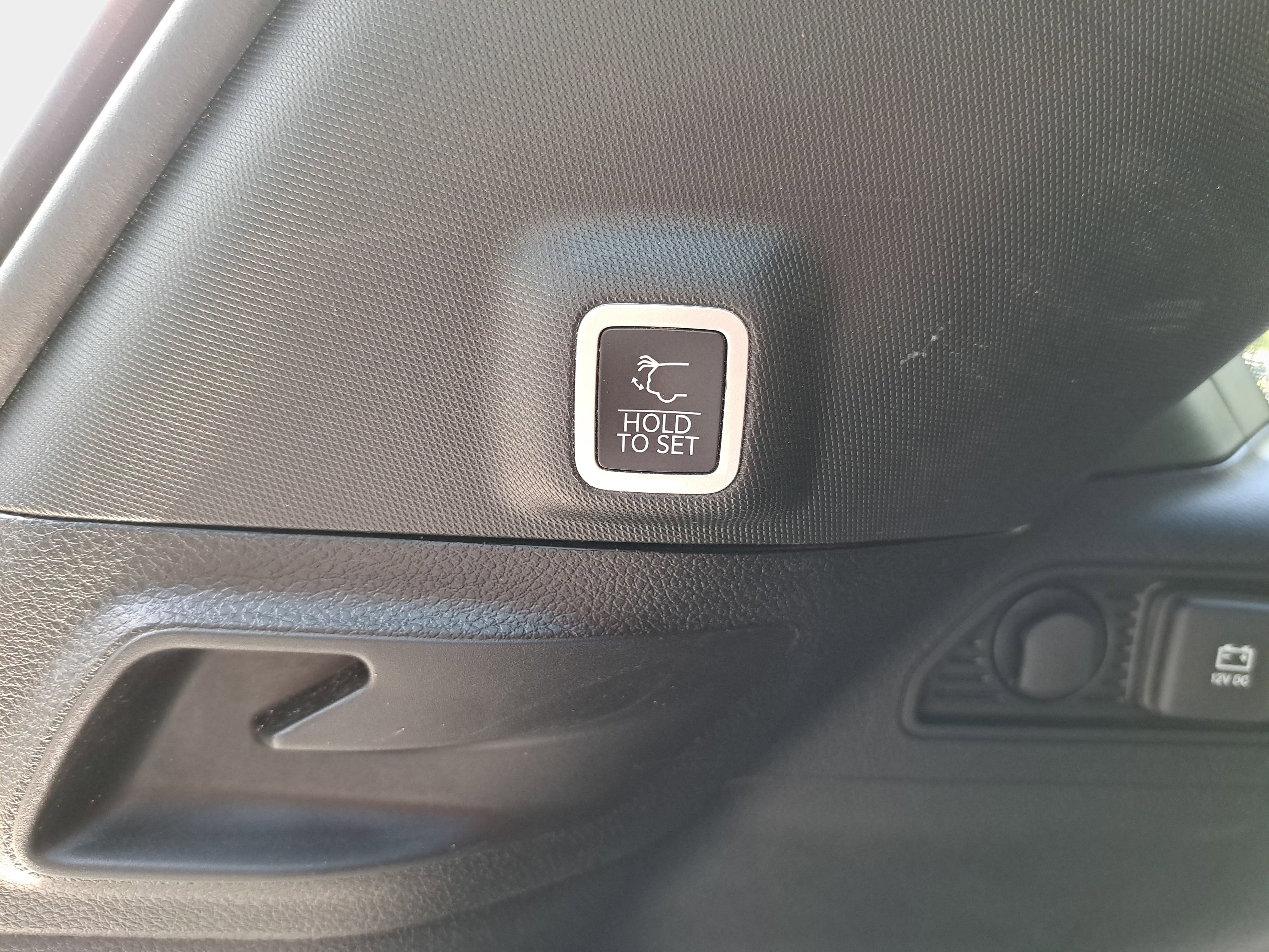 Used 2024 Jeep Grand Cherokee Altitude image 13