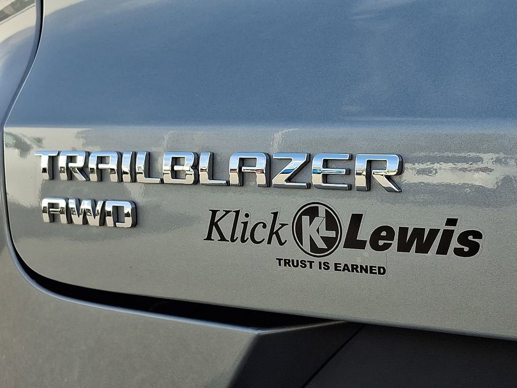 Used 2023 Chevrolet TrailBlazer LT w/ Convenience Package AWD/4WD image 33
