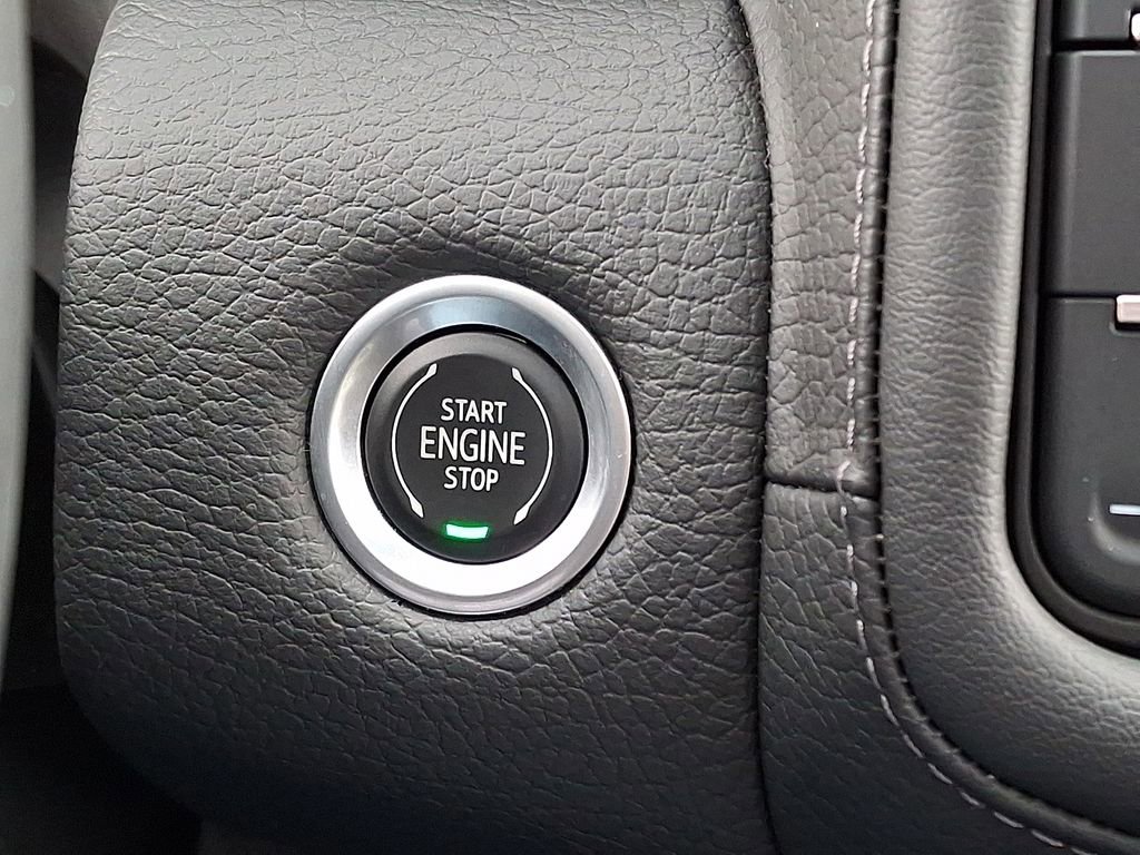 Used 2022 GMC Yukon Denali image 23