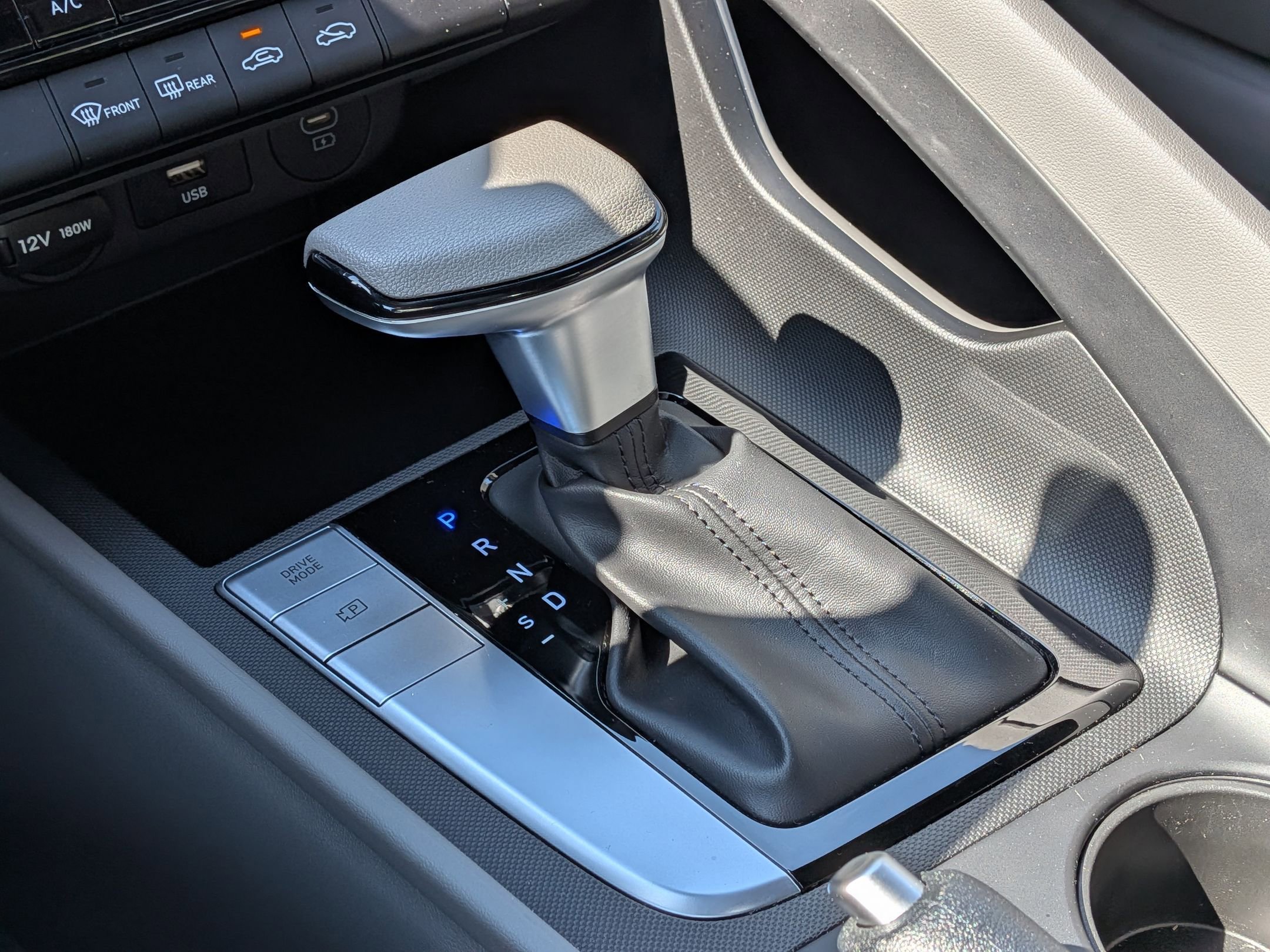 Used 2024 Hyundai Elantra SEL image 26