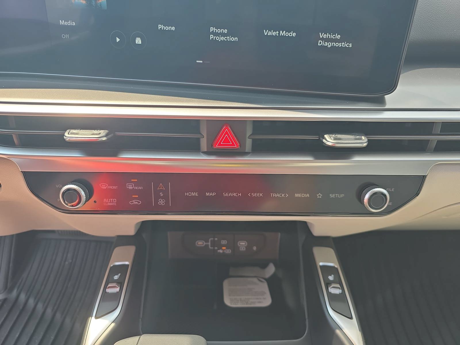 New 2026 Kia Sorento S w/ S Panoramic Sunroof Package FWD image 20
