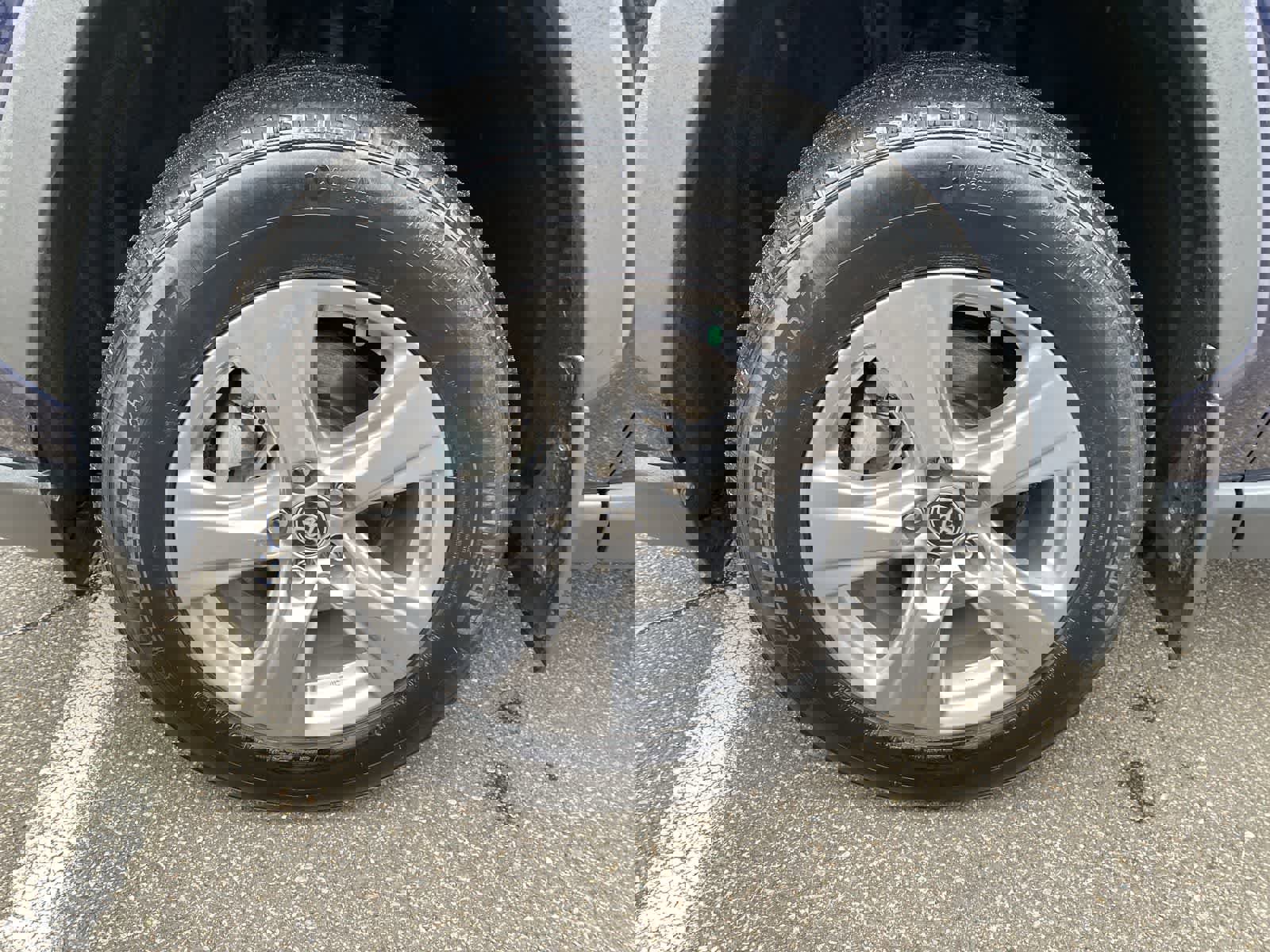 Used 2023 Toyota RAV4 XLE w/ Convenience Package image 14