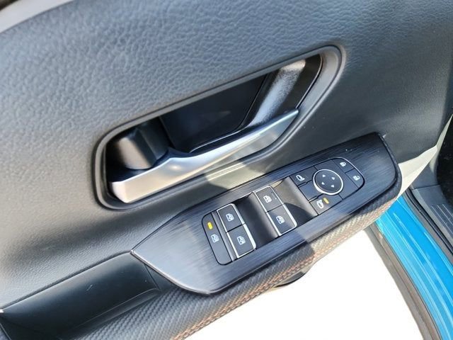 New 2025 Nissan Kicks SR w/ Interior Electronics Package image 18