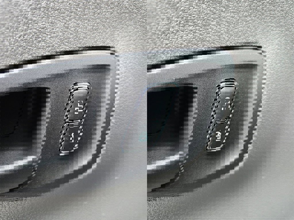 Used 2023 Ford E-Transit Low Roof image 16