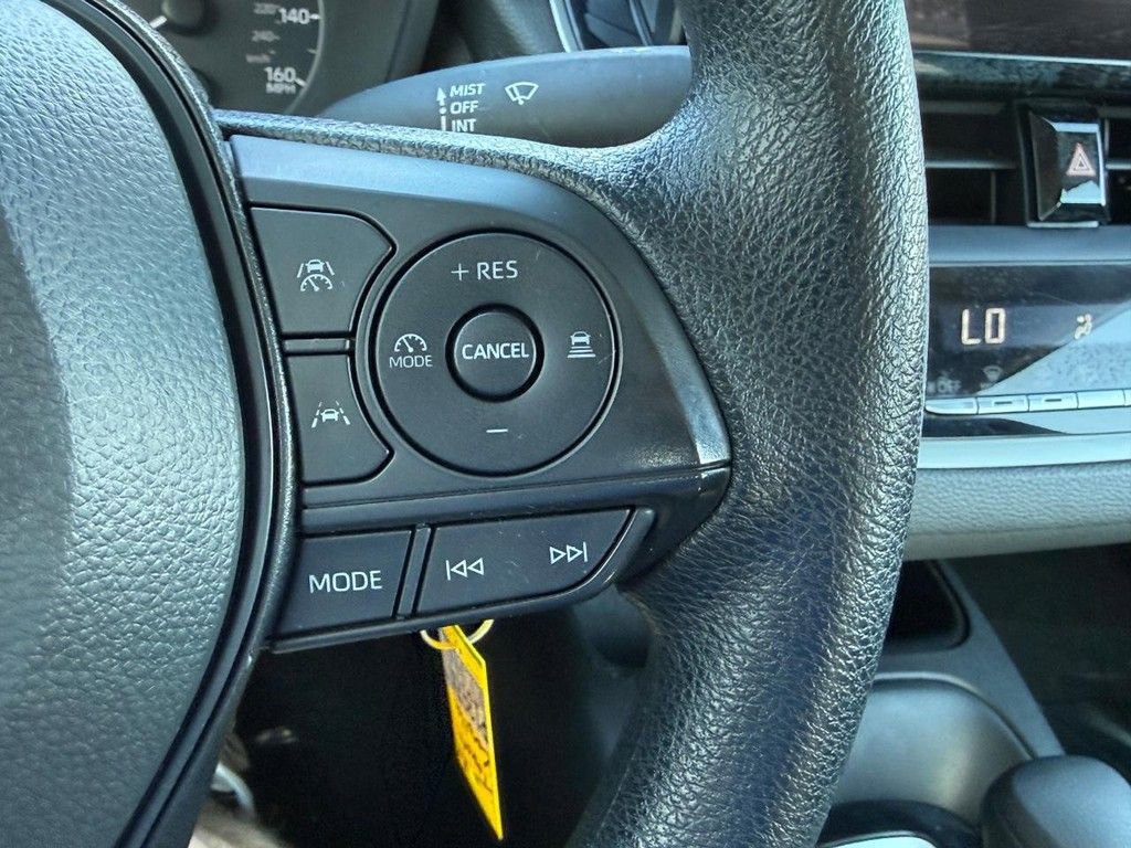 Used 2024 Toyota Corolla LE image 16