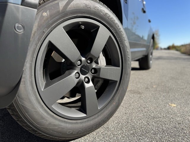 New 2026 Land Rover Defender 110 S image 2