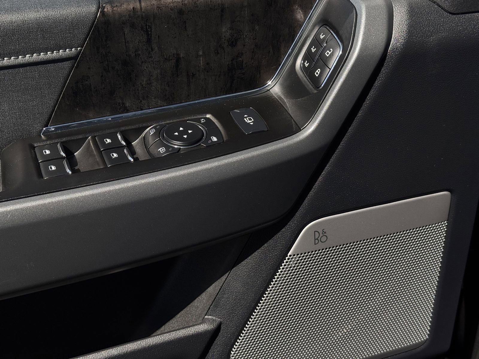 Used 2024 Ford F250 Lariat w/ Lariat Ultimate Package image 27