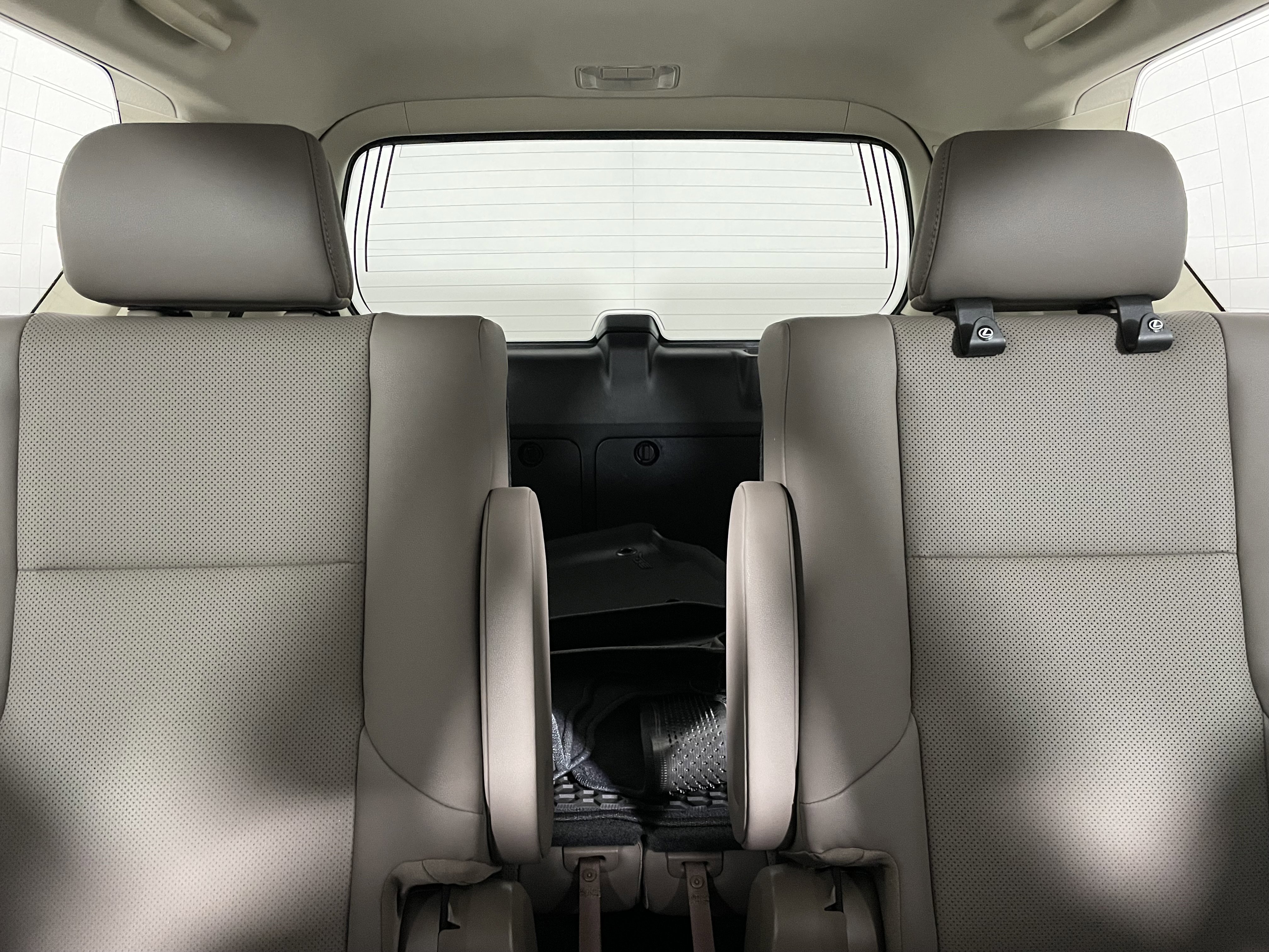 Used 2023 Lexus GX 460 Premium image 14