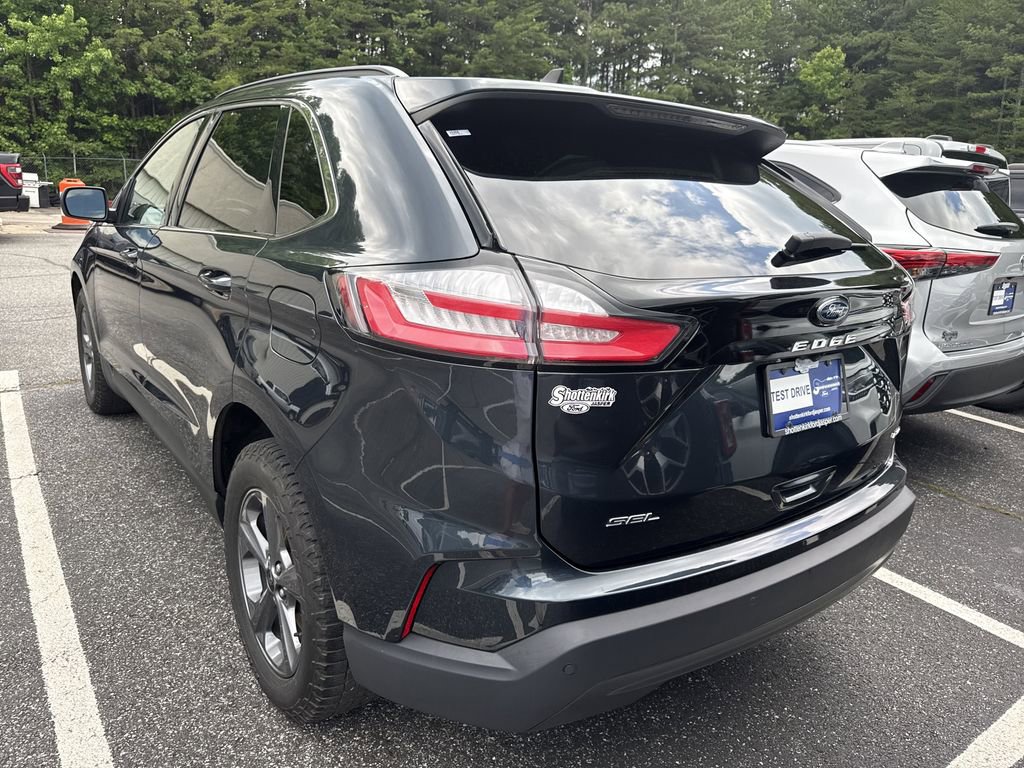 Used 2022 Ford Edge SEL w/ Sport Appearance Package AWD/4WD image 14