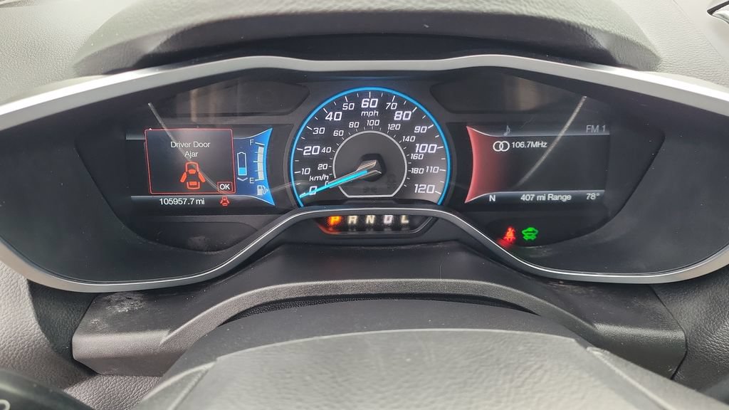 Used 2015 Ford C-MAX Energi SEL w/ Equipment Group 302A FWD image 22