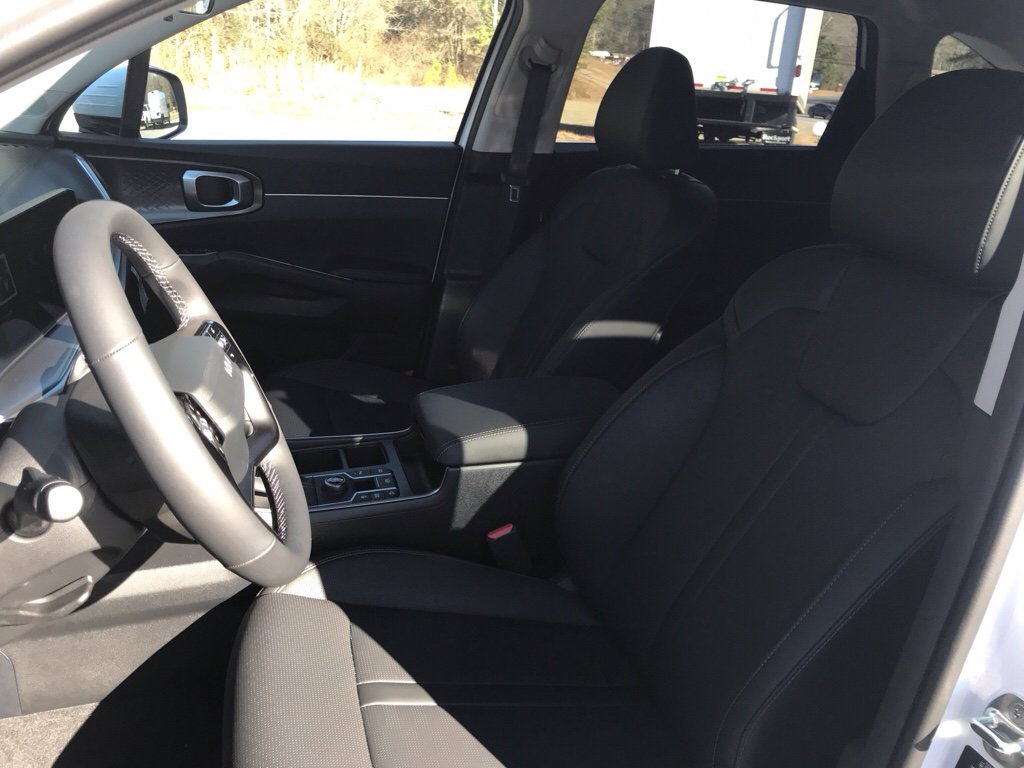 New 2026 Kia Sorento S w/ S Panoramic Sunroof Package image 35