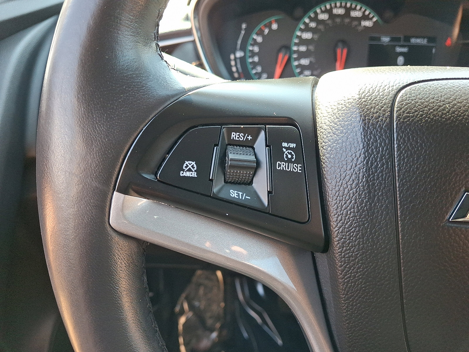 Used 2021 Chevrolet Trax LT w/ Driver Confidence Package FWD image 21