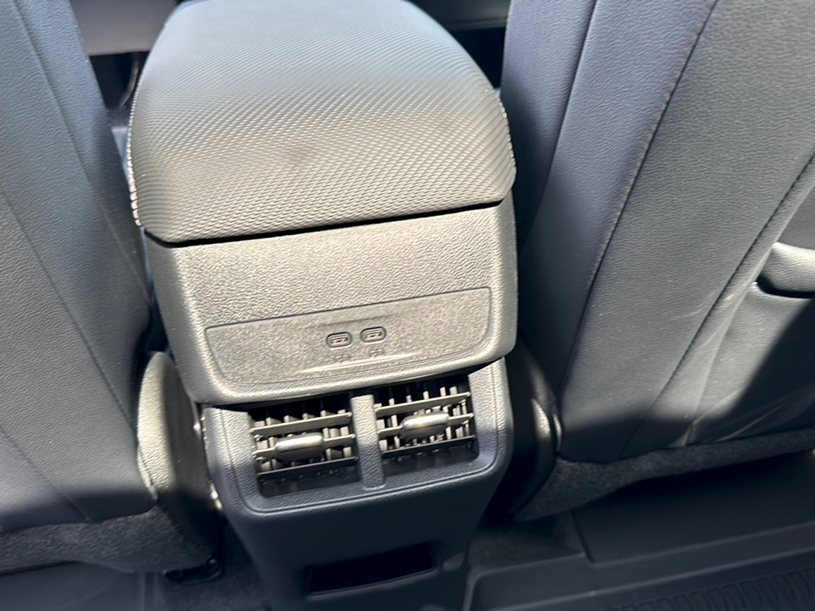 New 2026 Chevrolet Equinox LT w/ Convenience Package II AWD/4WD image 23
