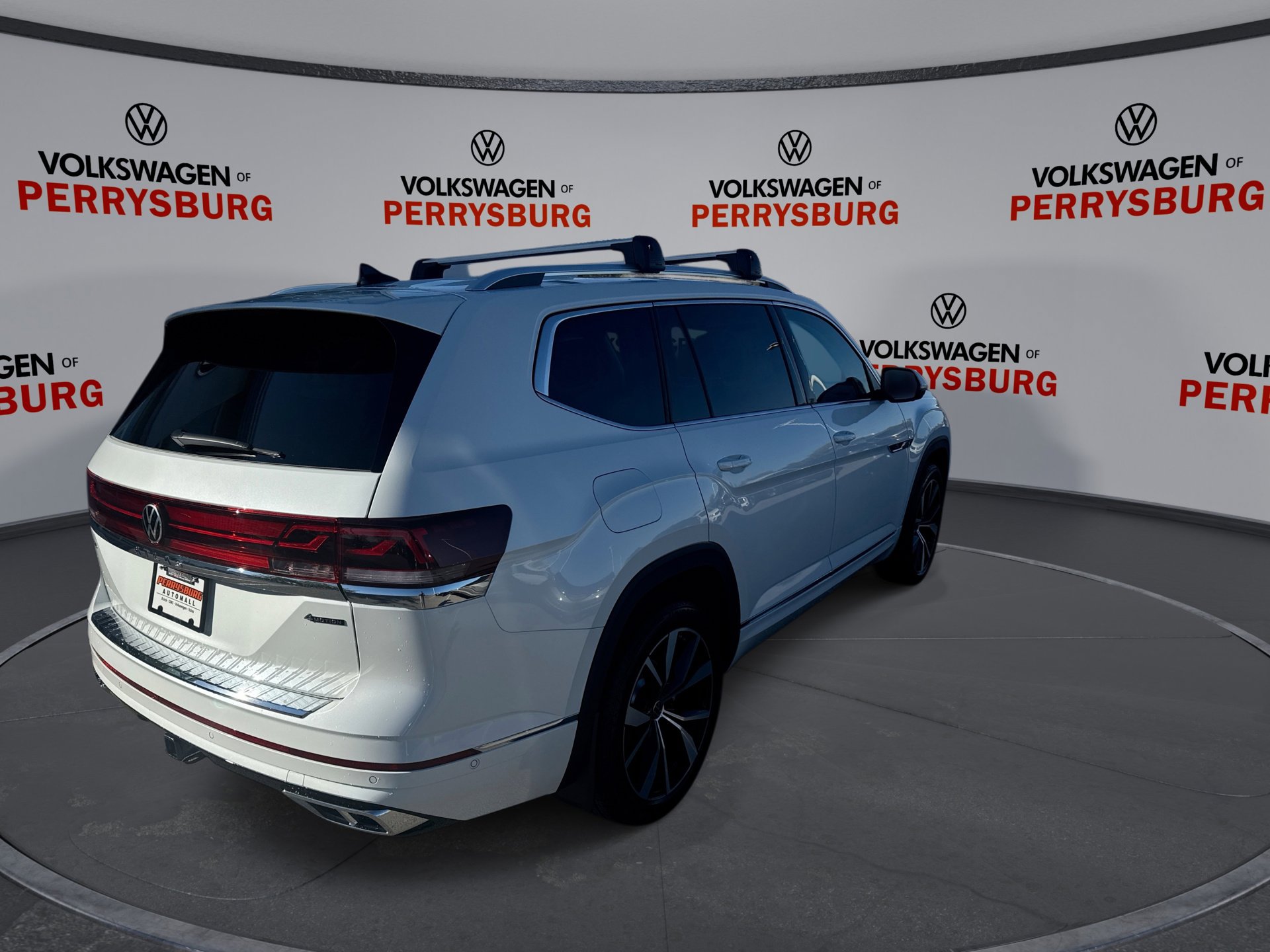 New 2026 Volkswagen Atlas SEL Premium R-Line image 8