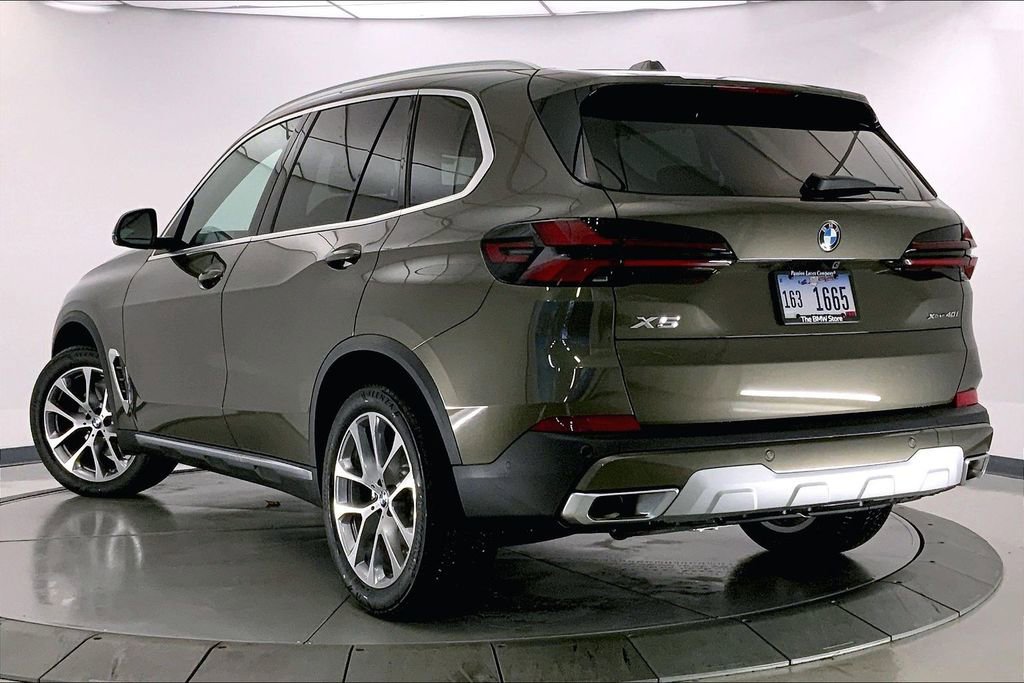 New 2026 BMW X5 xDrive40i w/ Climate Comfort Package image 2