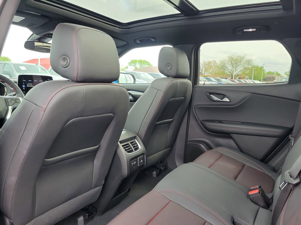 Used 2024 Chevrolet Blazer RS AWD/4WD image 16