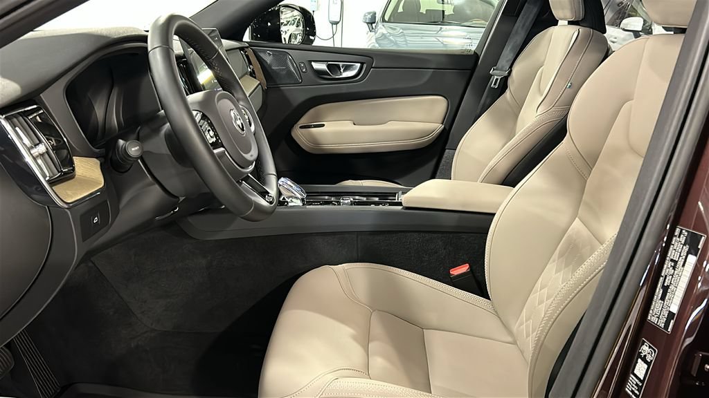 Used 2026 Volvo XC60 B5 Plus w/ Protection Package Premier AWD/4WD image 10