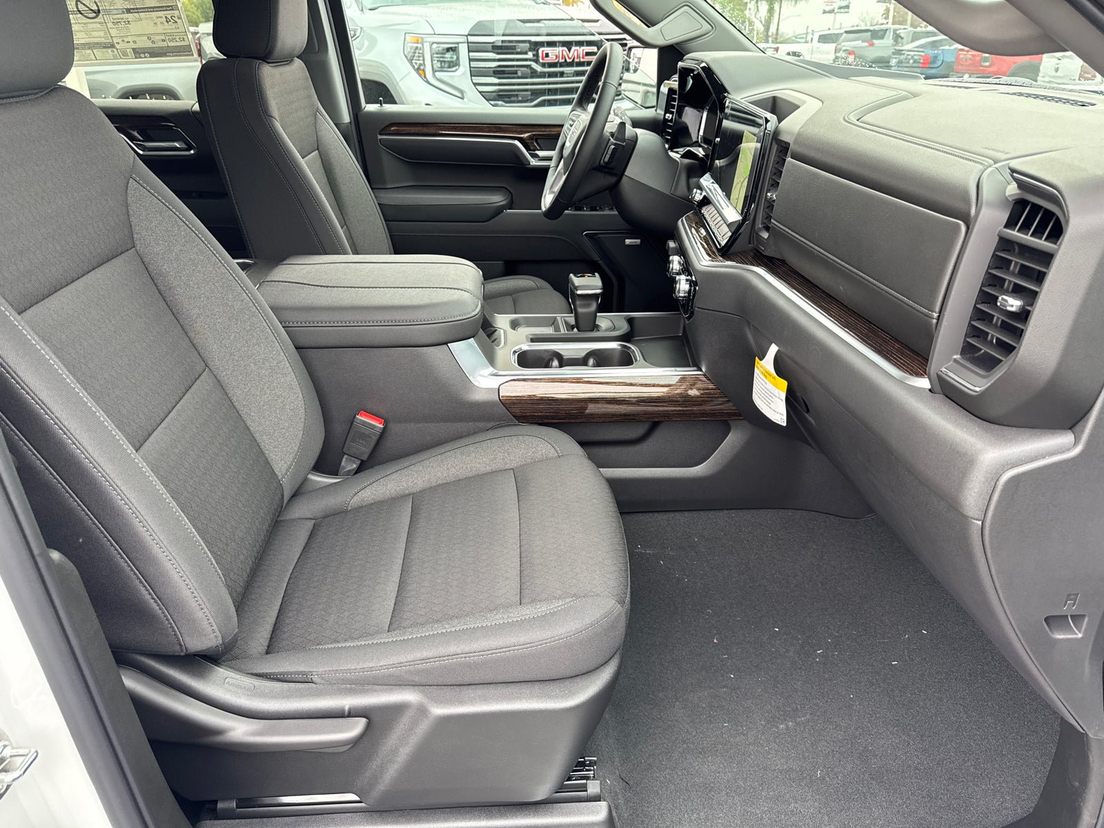 Used 2026 GMC Sierra 1500 Elevation w/ Preferred Package AWD/4WD image 15