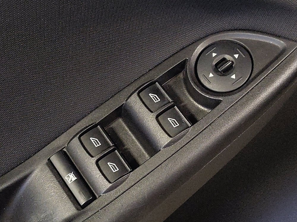 Used 2017 Ford Focus SE FWD image 27