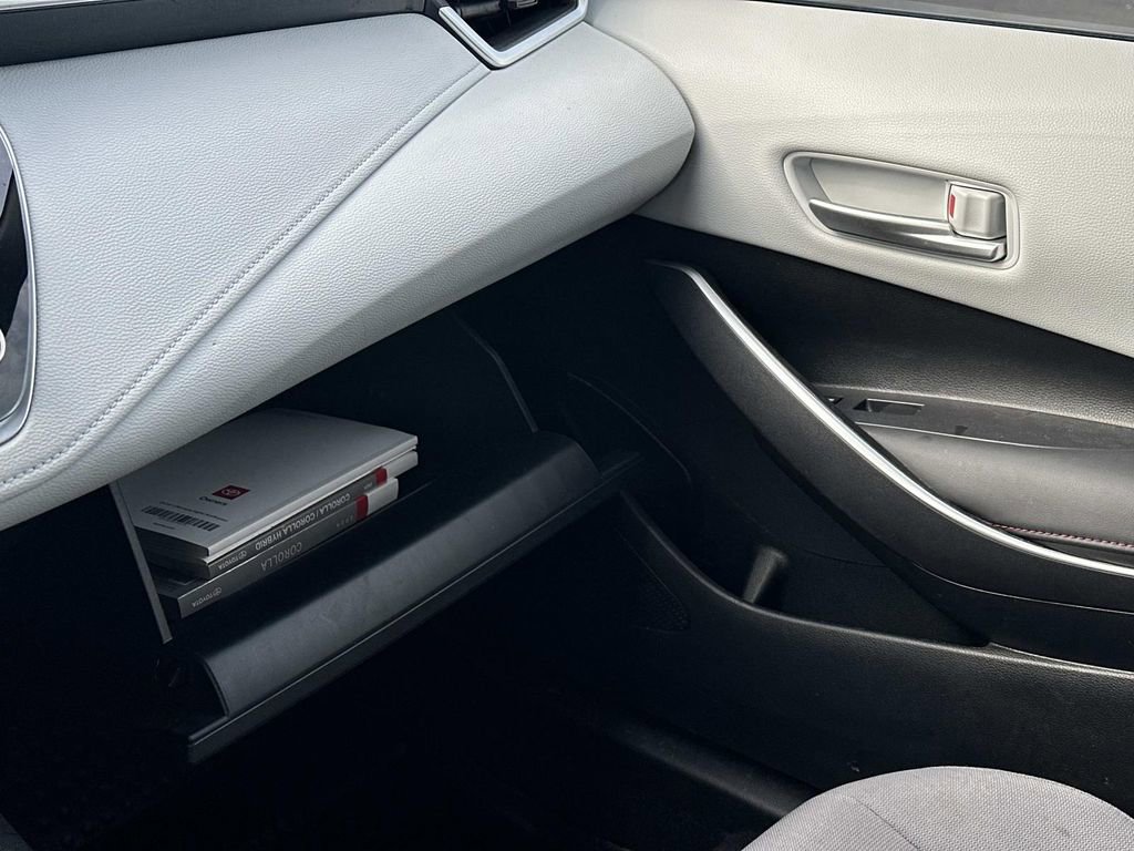 Used 2024 Toyota Corolla SE FWD image 33