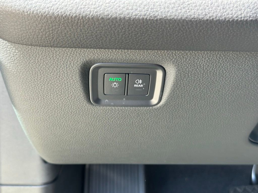Certified 2026 Porsche Cayenne E-Hybrid image 35