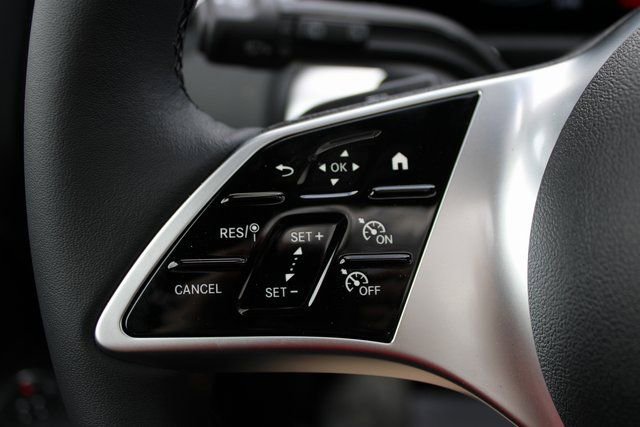 New 2025 Mercedes-Benz GLB 250 4MATIC image 19