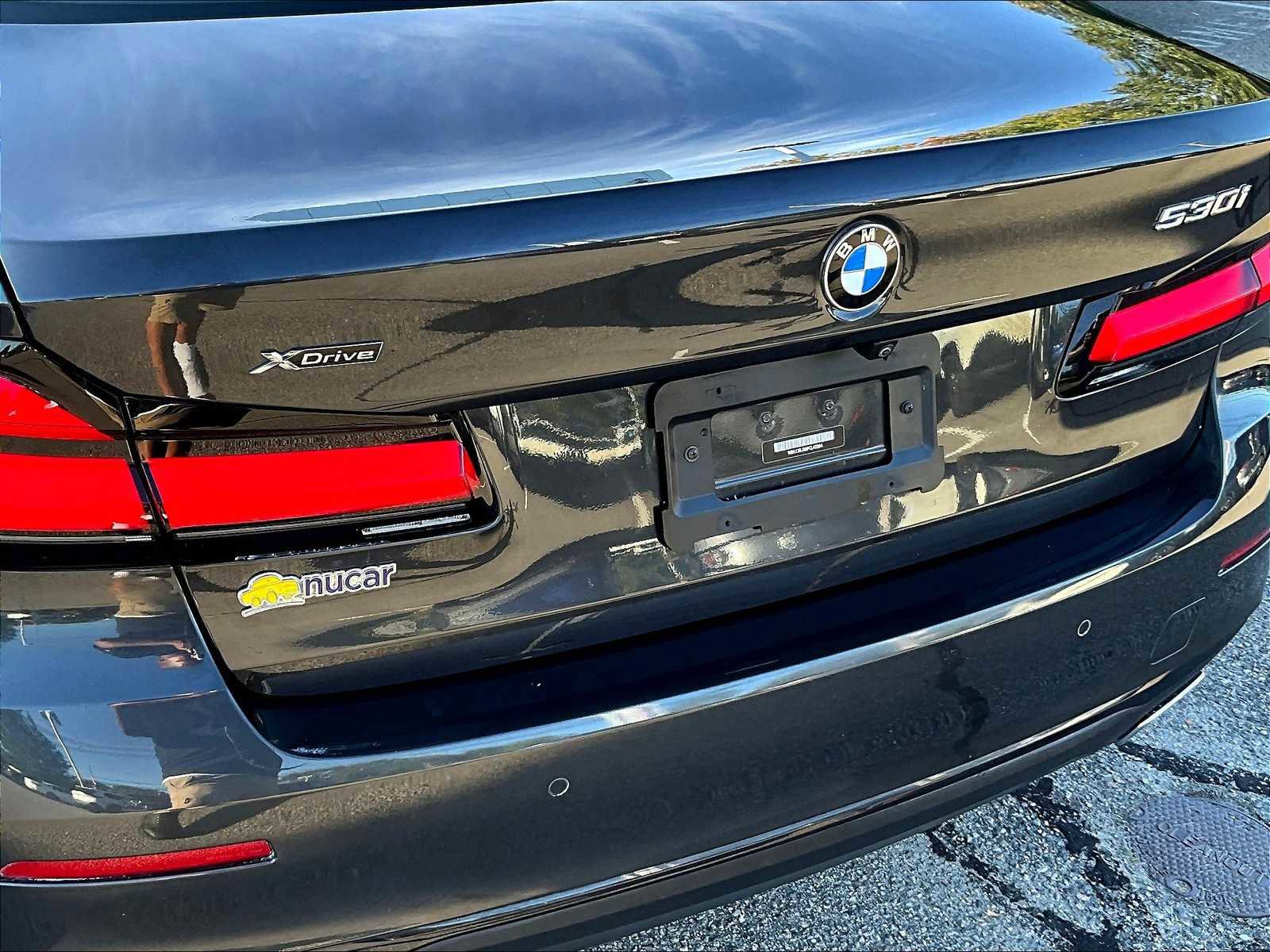 Used 2023 BMW 530i xDrive w/ Premium Package image 28