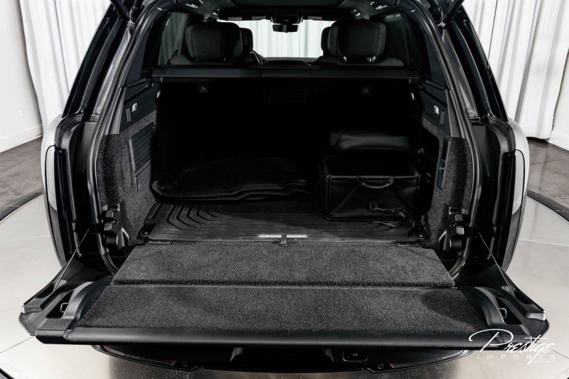 Used 2024 Land Rover Range Rover SV image 17