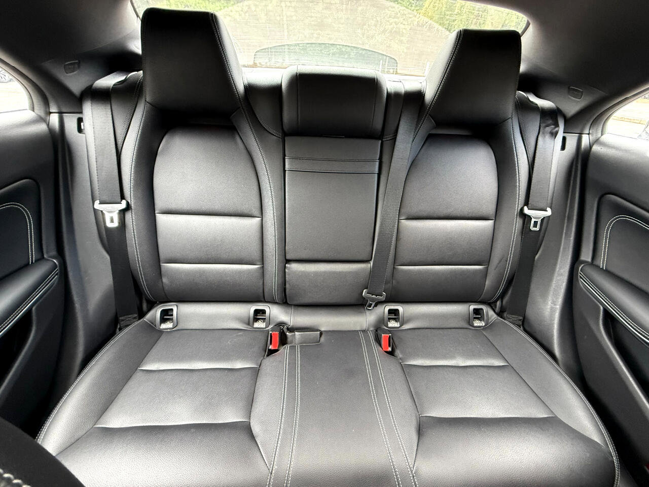 Used 2018 Mercedes-Benz CLA 250 image 16