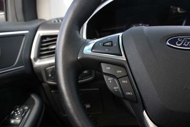 Used 2017 Ford Edge Titanium w/ Equipment Group 302A image 13