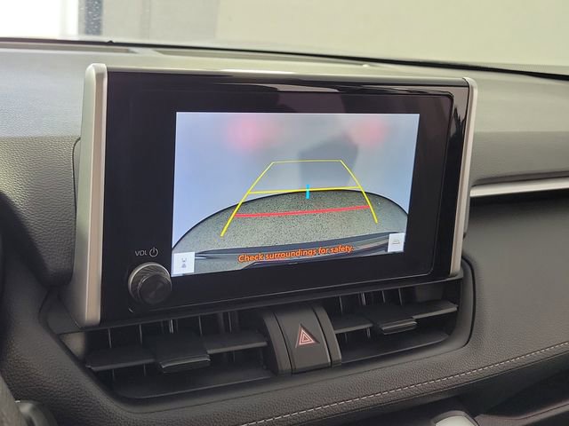 Used 2025 Toyota RAV4 XLE FWD image 29