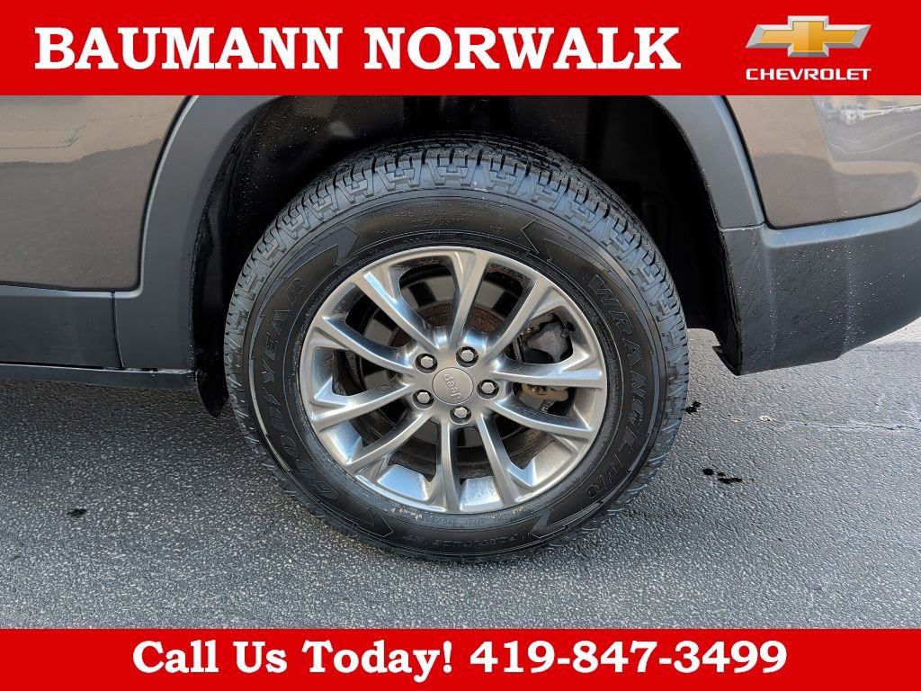 Used 2020 Jeep Cherokee Latitude Plus w/ Cold Weather Group image 21