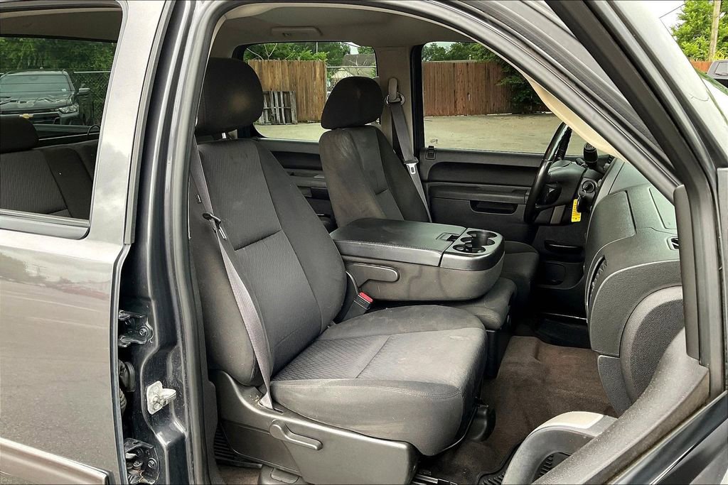 Used 2011 Chevrolet Silverado 1500 LT w/ All-Star Edition AWD/4WD image 7